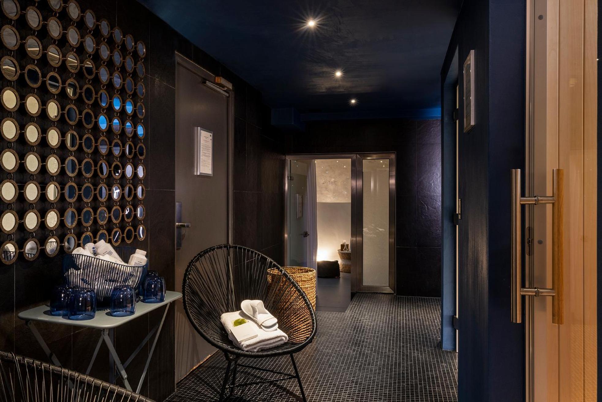 Mademoiselle Hotel 4*