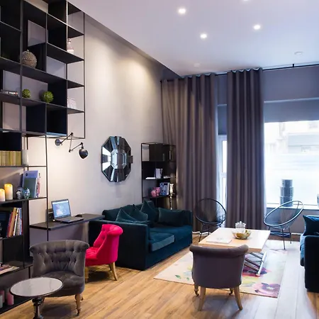 Mademoiselle Hotel