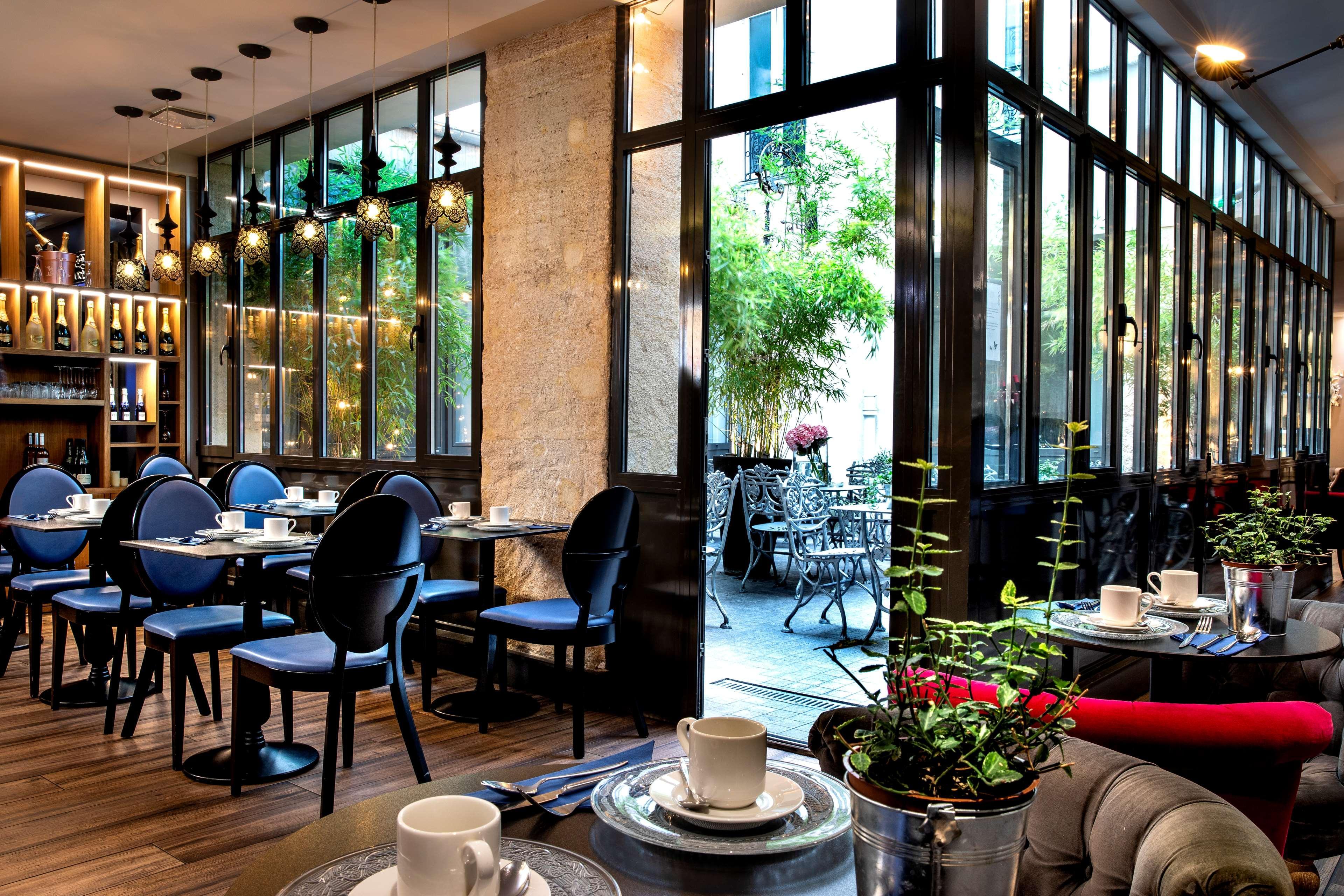 Mademoiselle Hotel