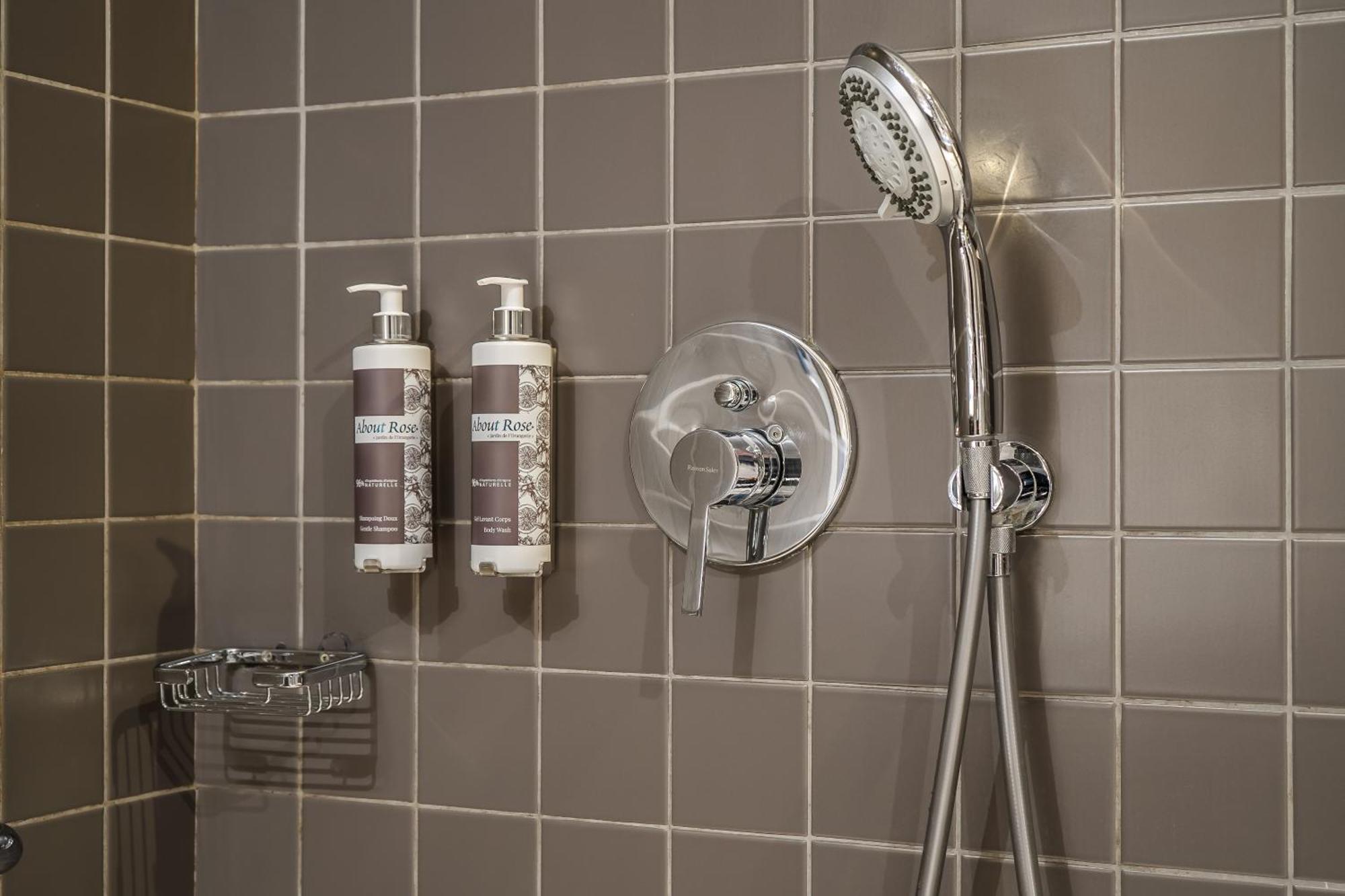 Mademoiselle Hotel Paris